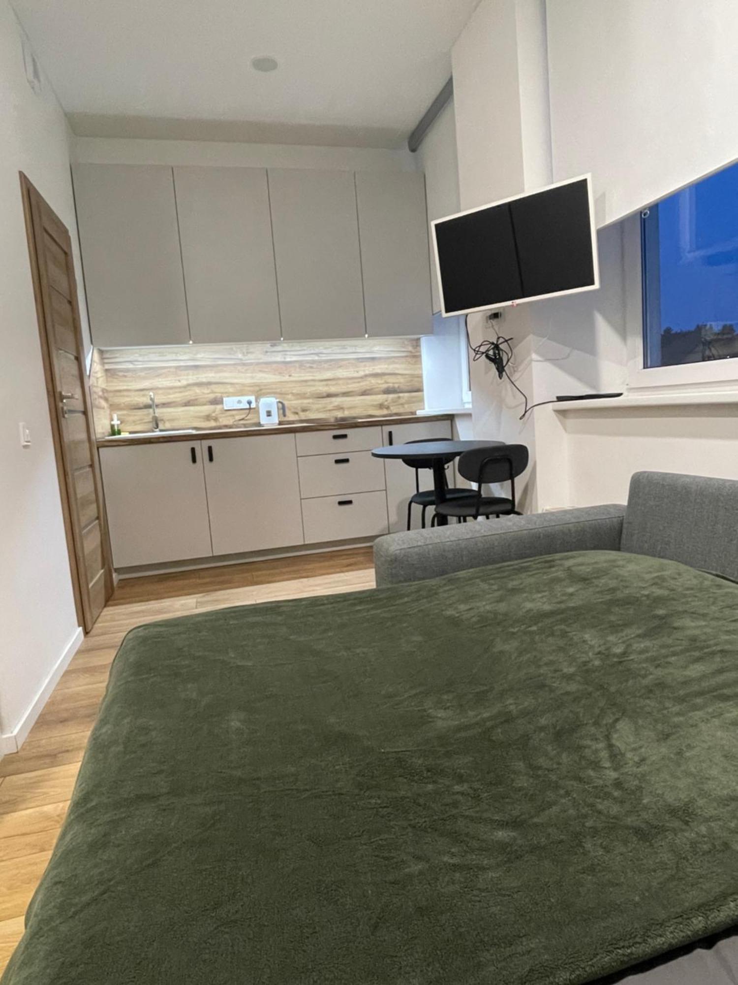Airport Apartment 32 Self Check-In Free Parking Vilnius Bagian luar foto